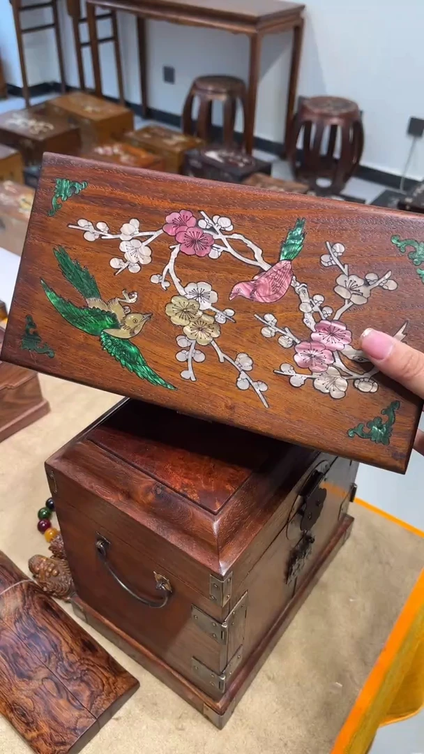 【闪购商品】木喜鹊登梅螺钿首饰盒