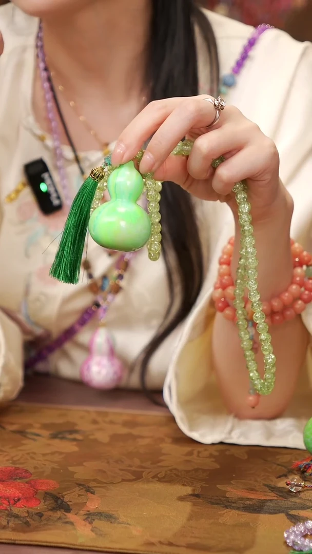 249天琦閤漆艺小葫芦挂件