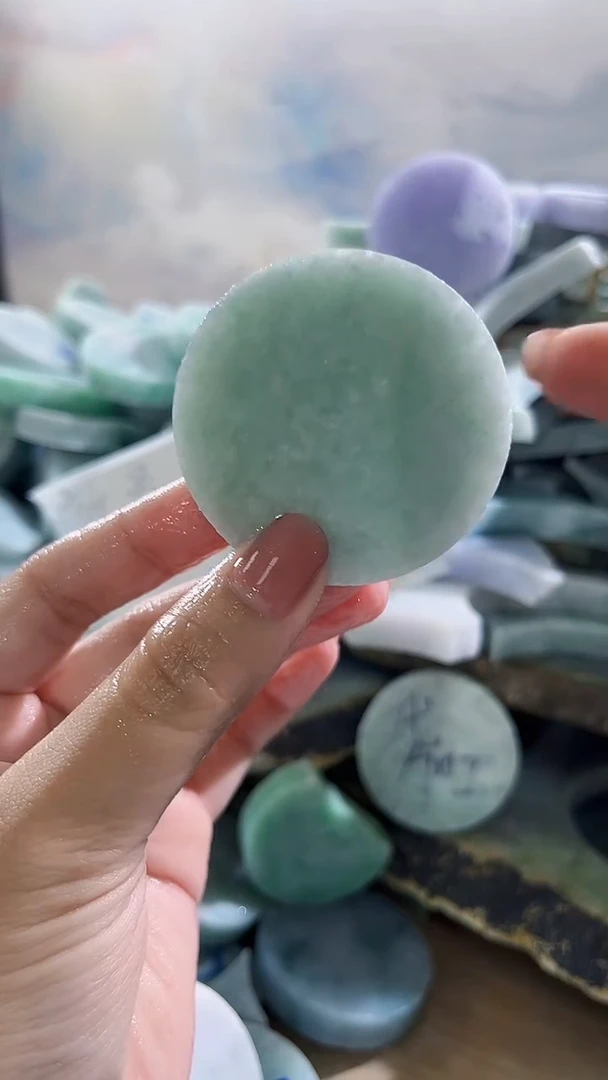颈饰未镶嵌翡翠翡翠缅甸翡翠A货钟39