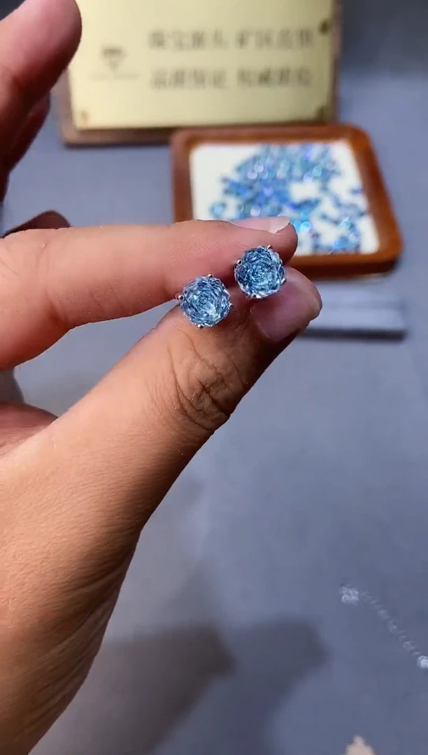 海蓝宝石耳坠银S925镶嵌.....