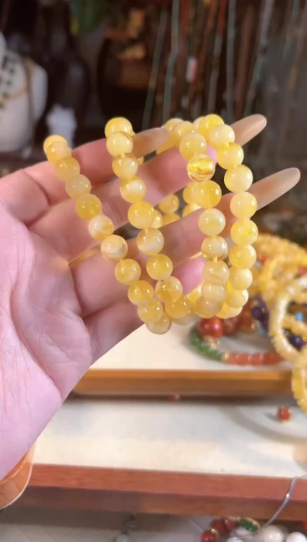 【闪购商品】蜜蜡手链未镶嵌多样性发货其一