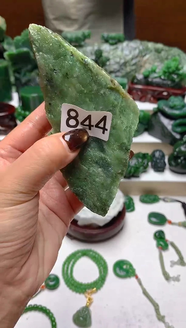 未镶嵌和田玉挂件1