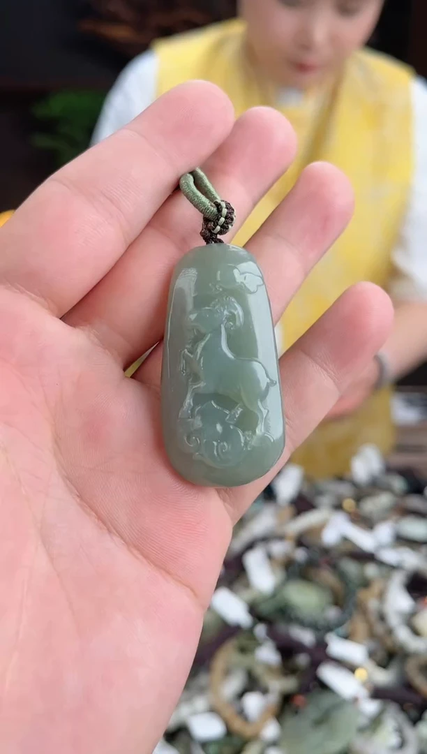 【闪购商品】和田玉颈饰未镶嵌多样性发货，一物一拍