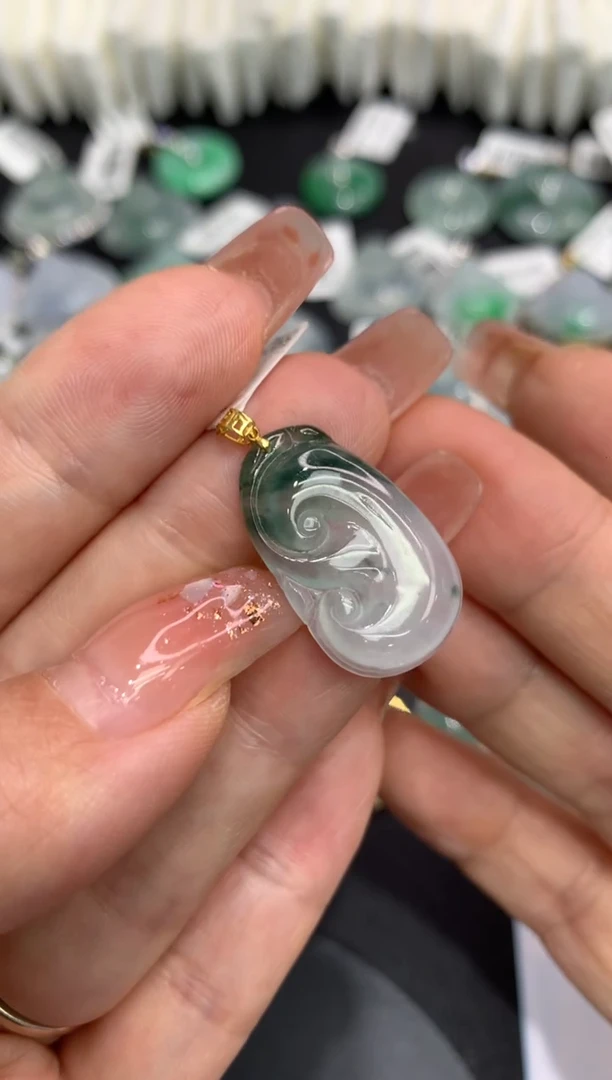 吊坠(不含链)18K金镶嵌翡翠111111111111