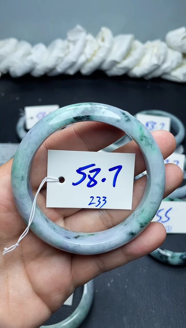 未镶嵌手镯翡翠233