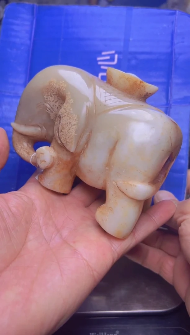 玉开****哥直播间闪购商品摆件