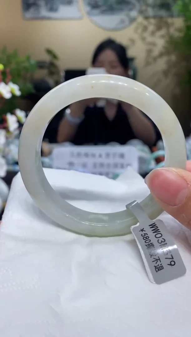 翡翠手镯未镶嵌翡翠57-58