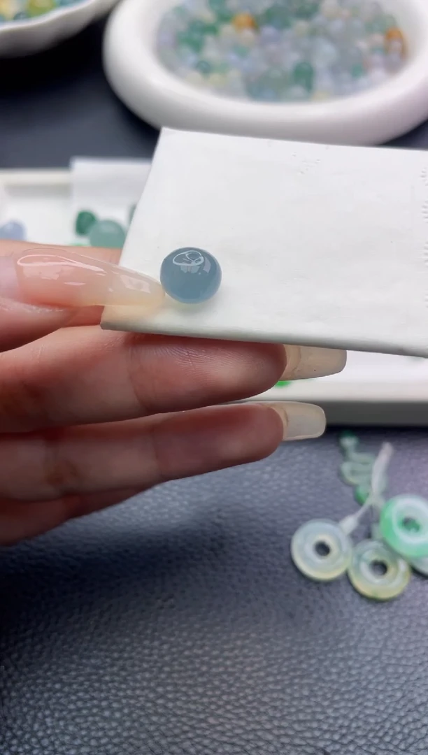 【闪购商品】定制翡翠未镶嵌63021111