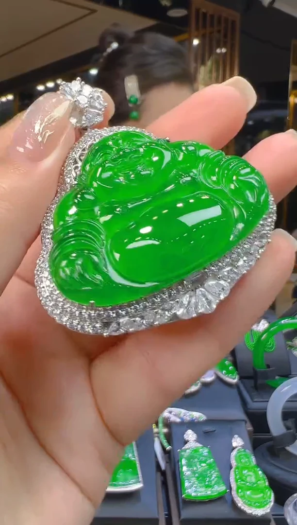 吊坠(赠链)银S925镶嵌翡翠005(多样性发货发其一)