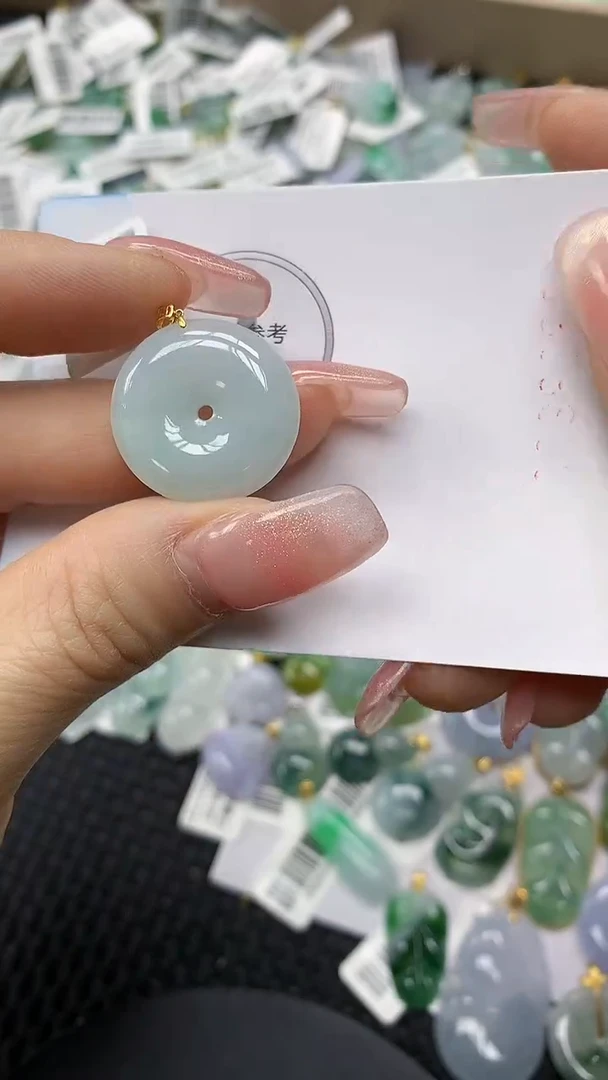 颈饰未镶嵌翡翠a货百元以下同包裹多件发出的只收取一单运费