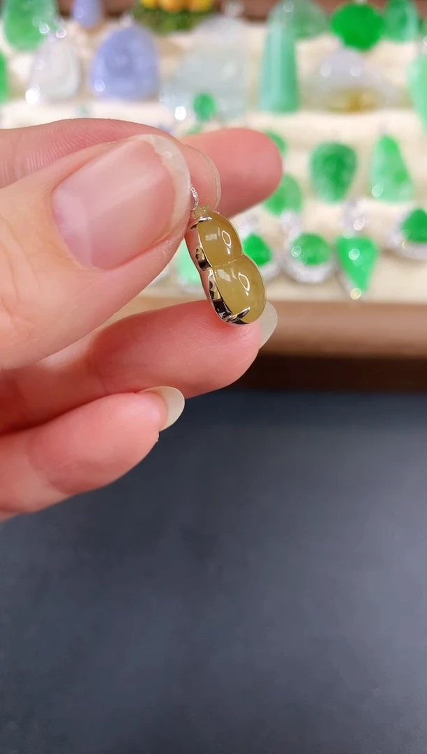 吊坠(不含链)18K金镶嵌翡翠28|1680