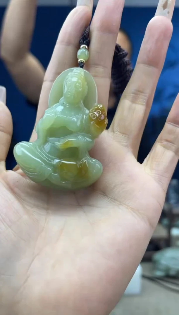 和田玉未镶嵌颈饰1
