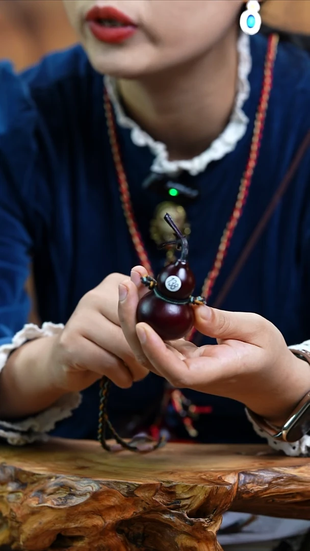 【闪购商品】138—光岳葫脖挂车挂天然大漆手捻小葫芦