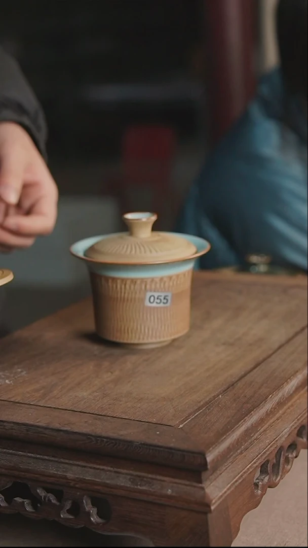 杯055号天青重工马蹄两才盖碗