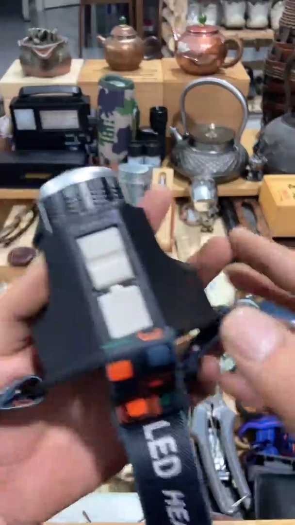 瓷片闪购商品 如图所示