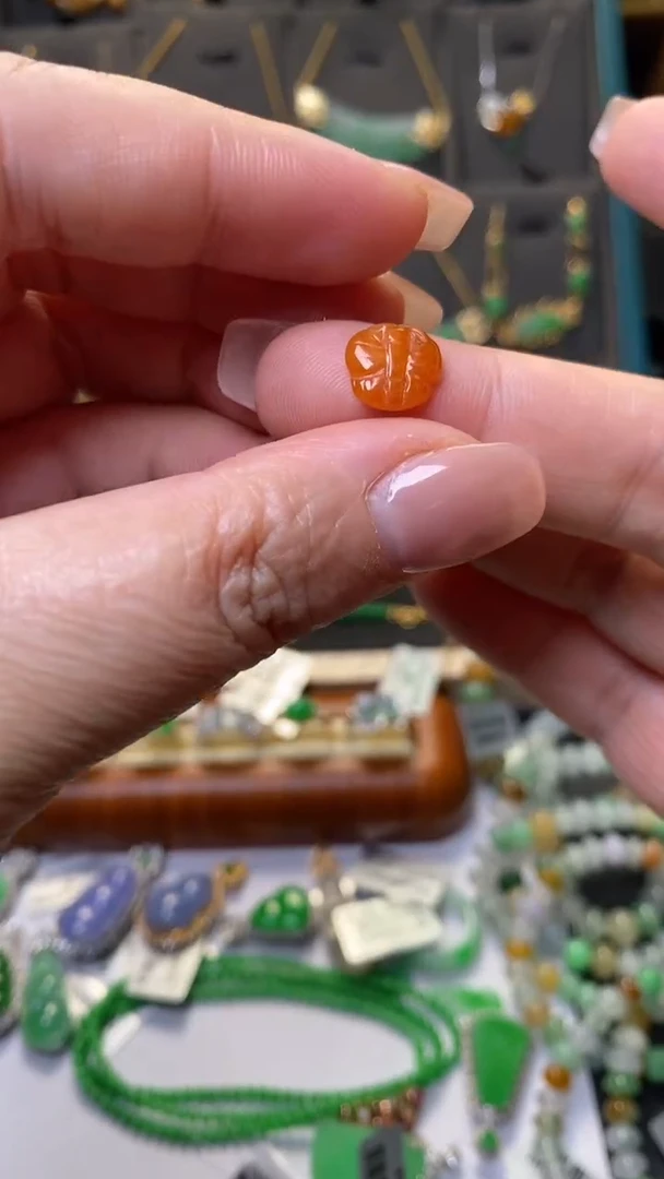颈饰未镶嵌翡翠净货39266