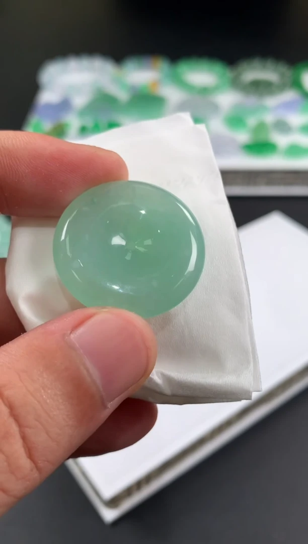 未镶嵌定制翡翠麻***牛翡翠