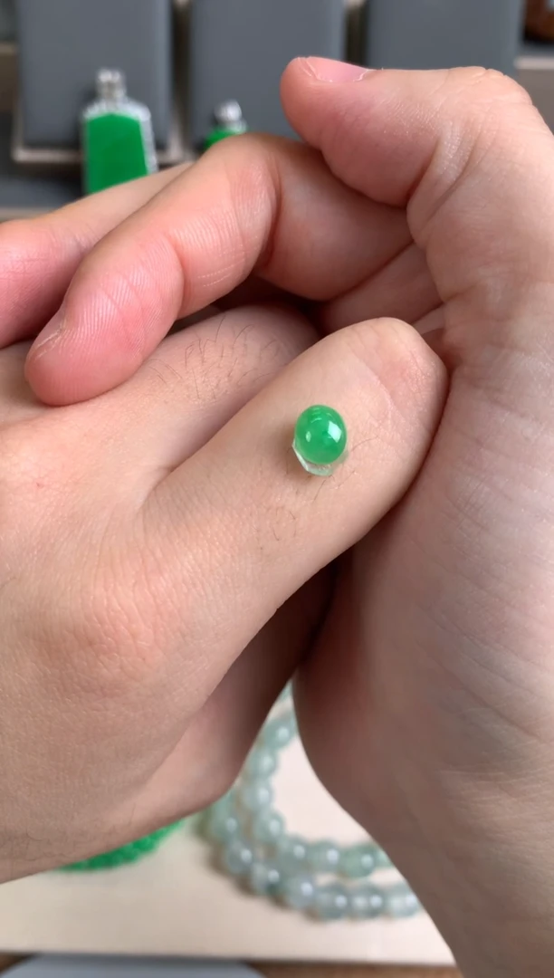 未镶嵌定制翡翠裸玉