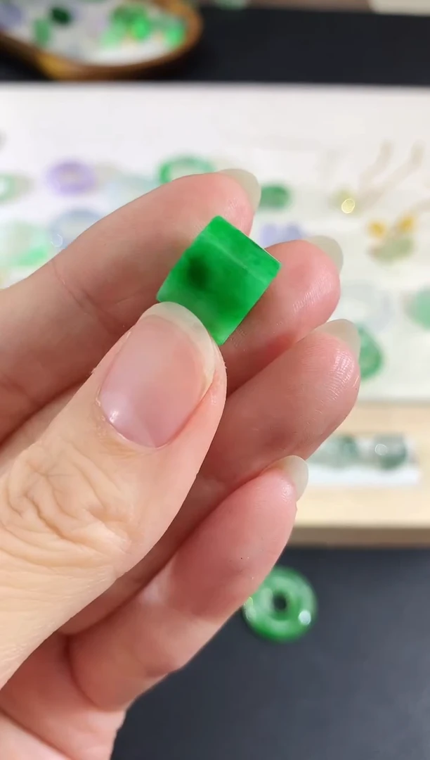 吊坠(不含链)未镶嵌翡翠162|6500