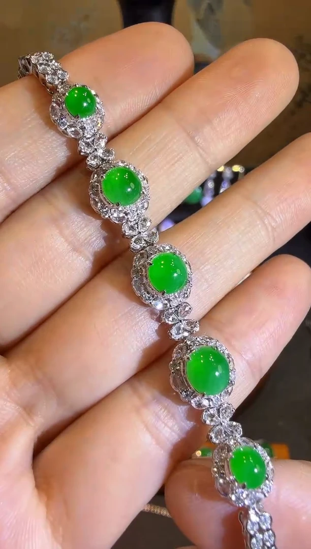 【闪购商品】翡翠手链18K金镶嵌高冰正阳满绿蛋面