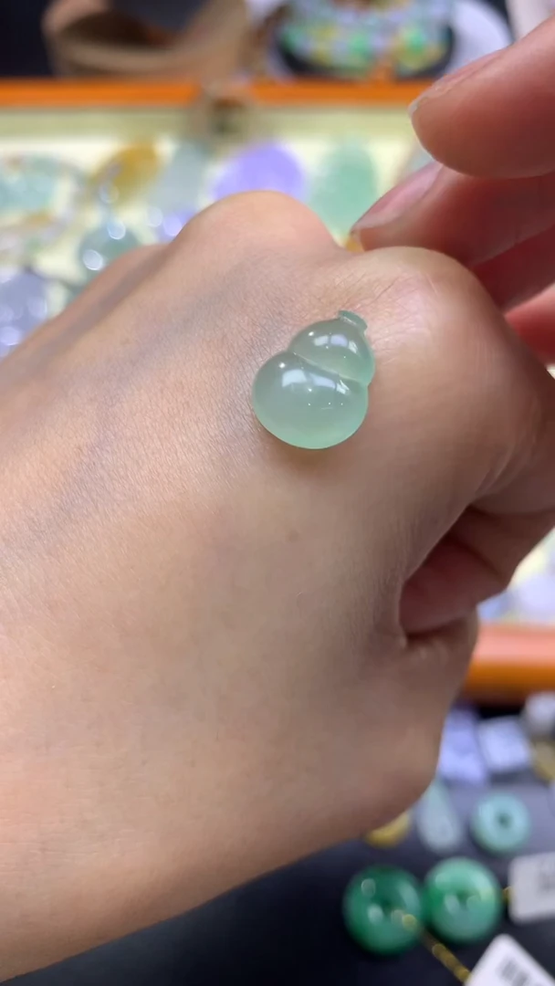 【闪购商品】定制翡翠未镶嵌翡翠