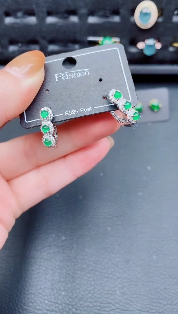 【闪购商品】翡翠耳饰银S925镶嵌天然a货翡翠722