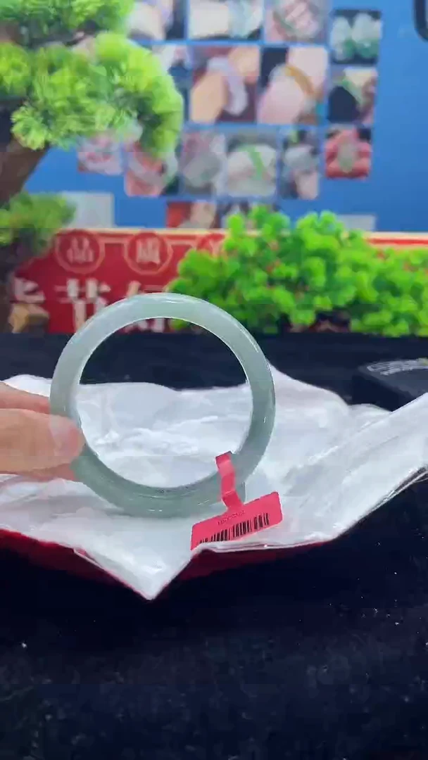 【闪购商品】翡翠手镯未镶嵌手镯8