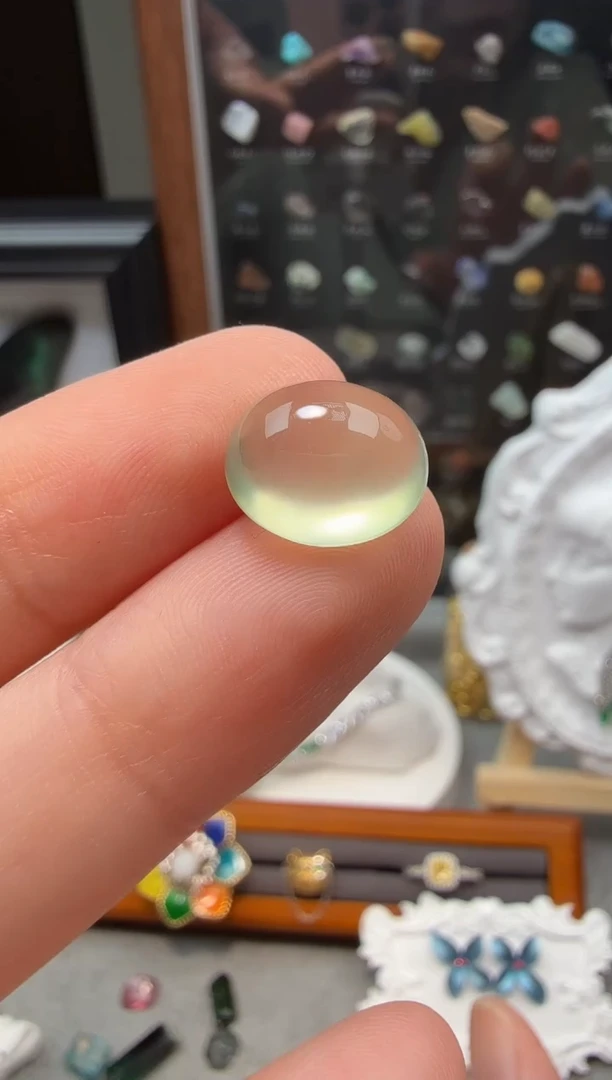 未镶嵌葡萄石裸石6.7CT-A035-1P