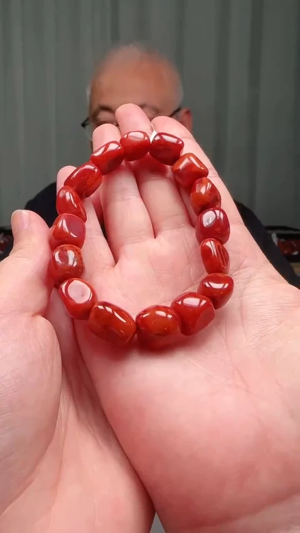 南红玛瑙多样性发一件未镶嵌10mm原矿九口随型手串