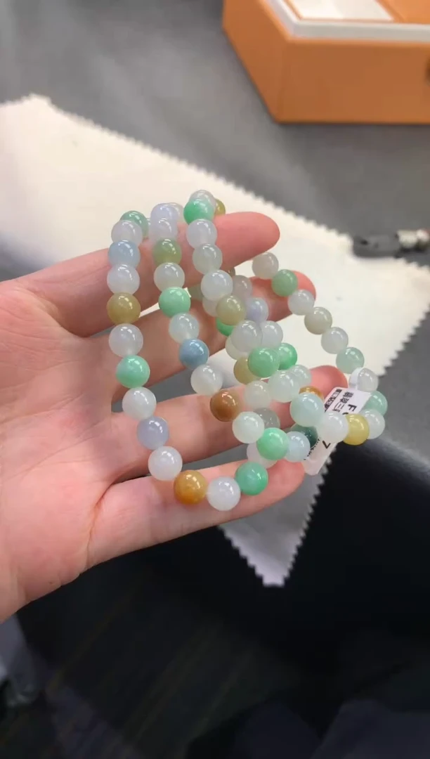 未镶嵌手串翡翠FC487 翡翠三彩手串 多样性发其一