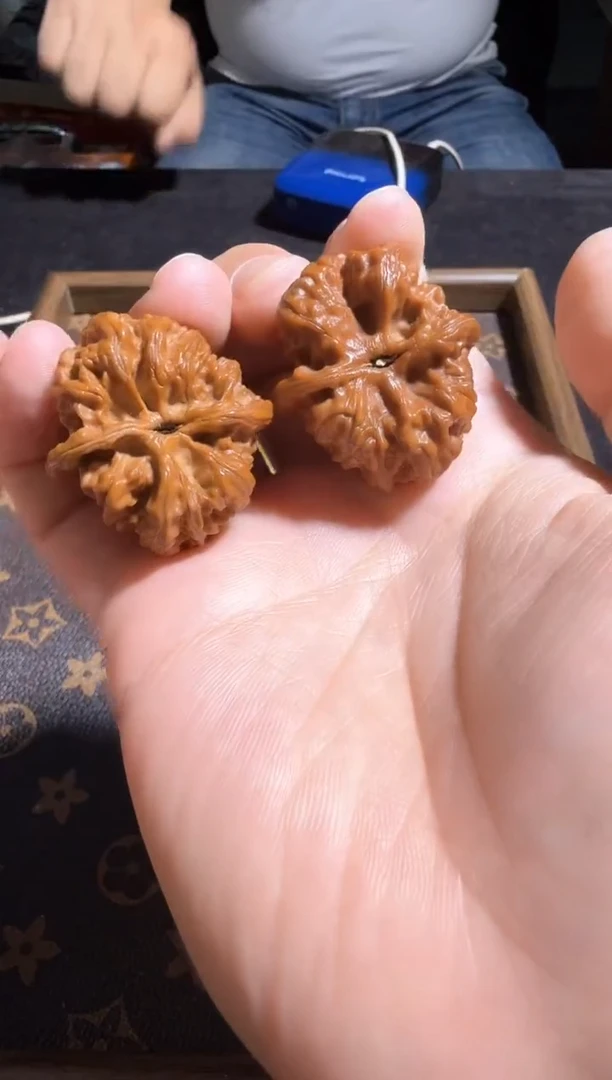 把件核桃35尺金蟾王高端小众