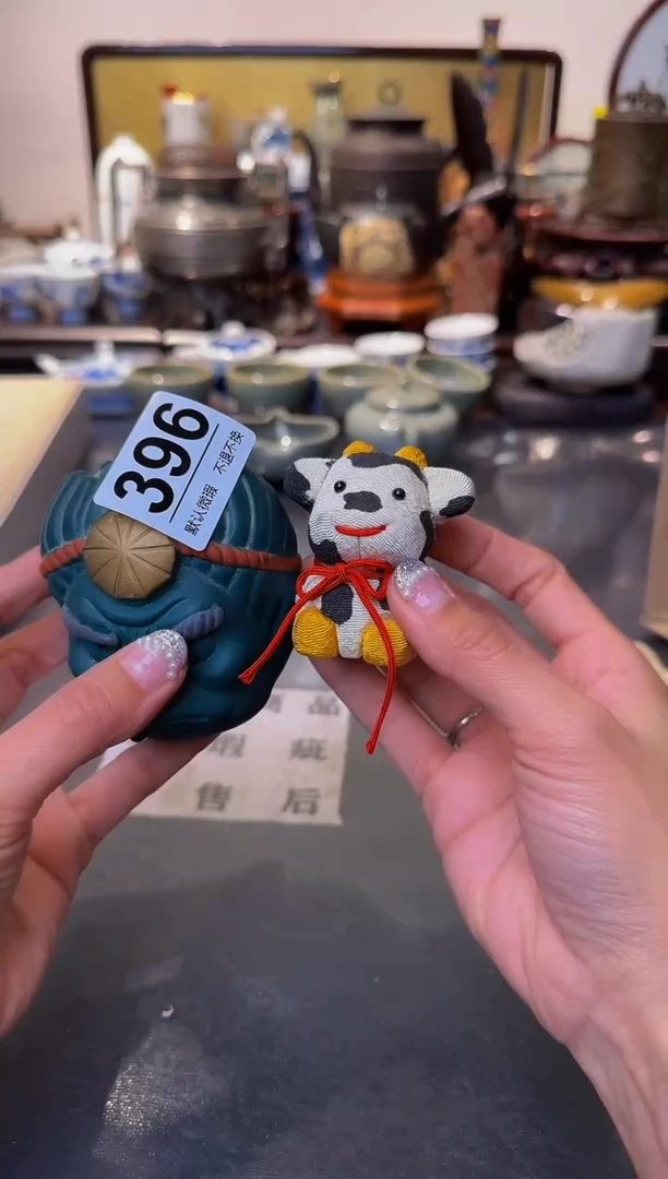 【闪购商品】摆件  注意：回流商品，默认有瑕.不退不换