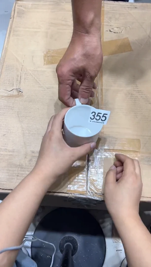 瓷片哦****莫355.........