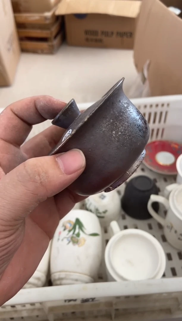 杯无运费险有瑕疵的摄影的产品有使用过的痕迹有点脏介意勿拍