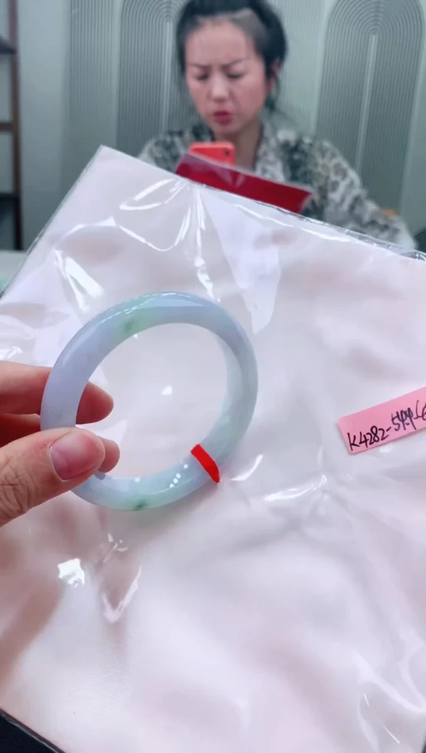 未镶嵌手镯翡翠54+