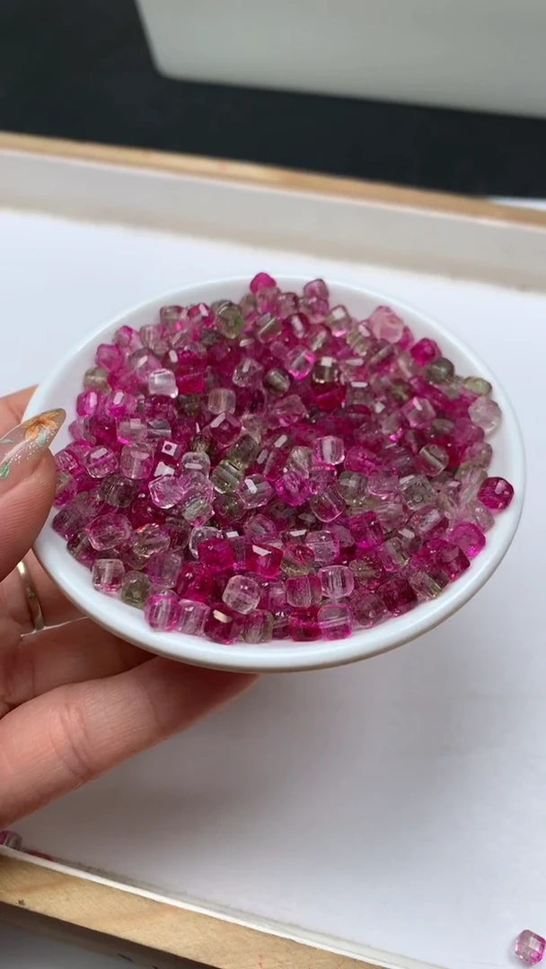 未镶嵌散珠碧玺A1654 西瓜碧玺方糖6mm20个8元