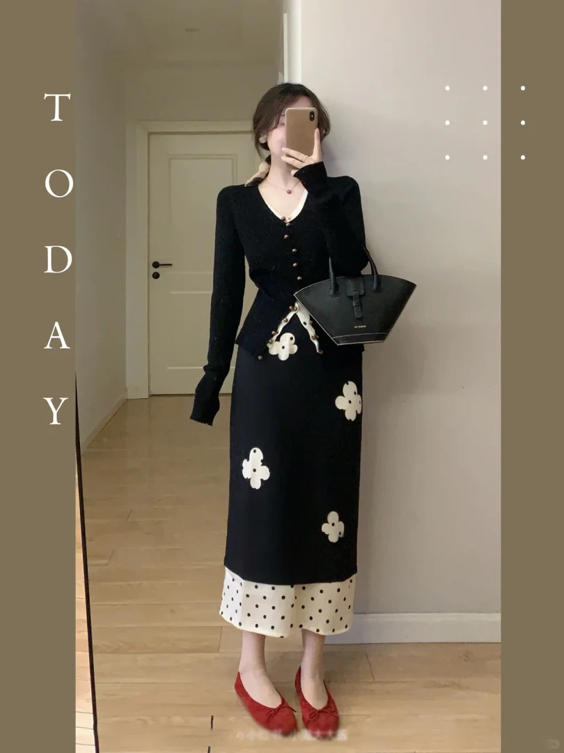 早春穿搭一整套女2025新款高级感假两件针织开衫山茶花半身裙女潮