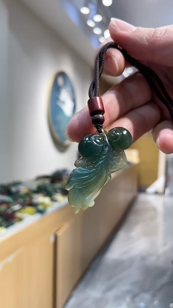 【闪购商品】岫玉颈饰未镶嵌吊坠