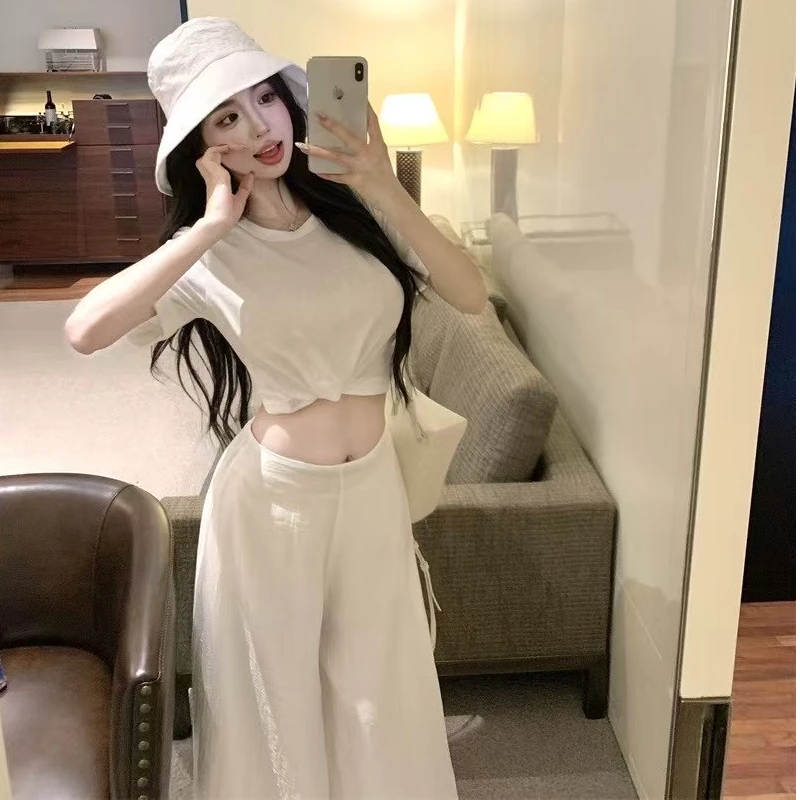 《口袋不吃苦瓜》美少女穿搭套装显瘦