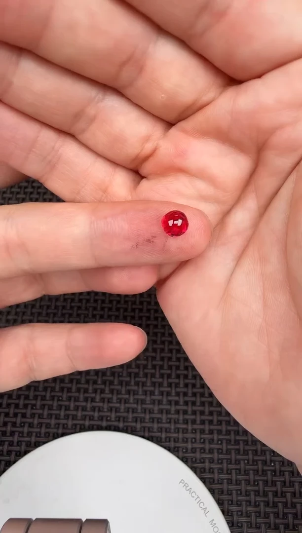 裸石未镶嵌尖晶石1ct-A0102蛋面绝地
