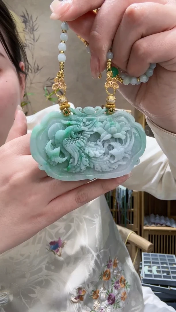 【闪购商品】翡翠颈饰未镶嵌吊坠