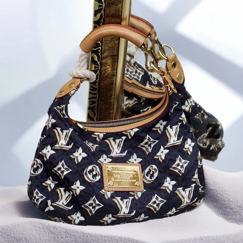 95新 LouisVuitton/路易威登 東区-幻影老花帆布单肩包/77658