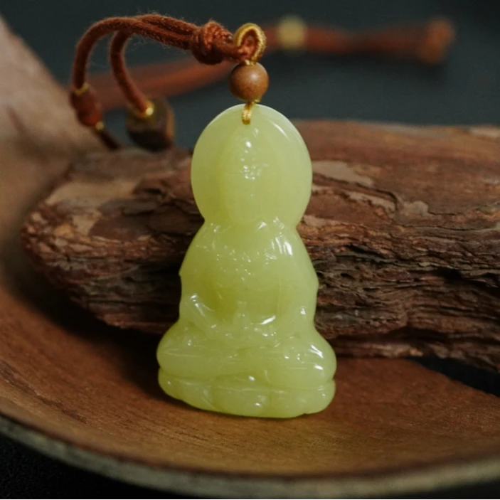 和田玉黄口观音吊坠 A7122201
