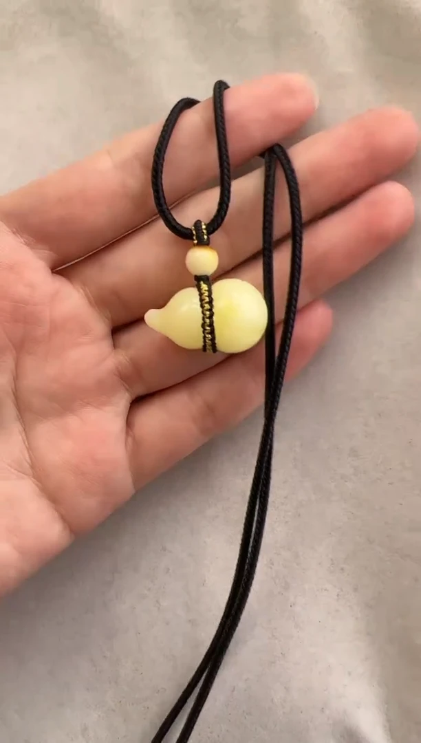 【闪购商品】琥珀裸石未镶嵌10118200-吊坠