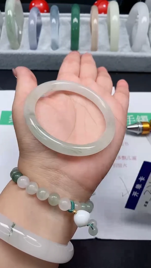 石英质玉手镯未镶嵌225/58-59