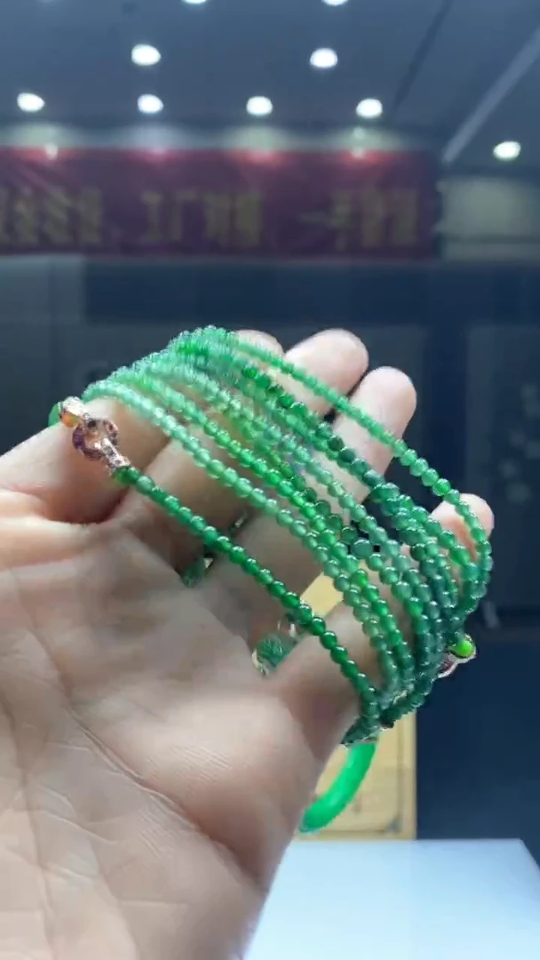 【闪购商品】翡翠手链未镶嵌多样性发货【只发一件】 *s8