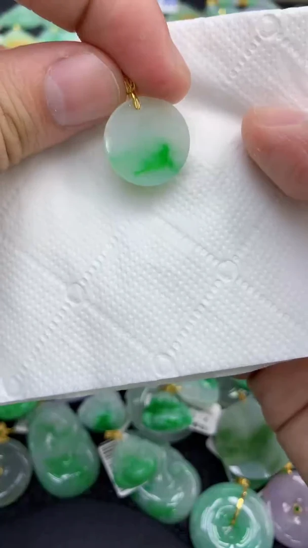 颈饰未镶嵌翡翠天然缅甸A货翡翠