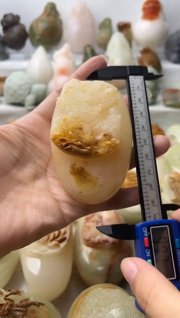 石材方解石材质手把件山水微瑕不退换