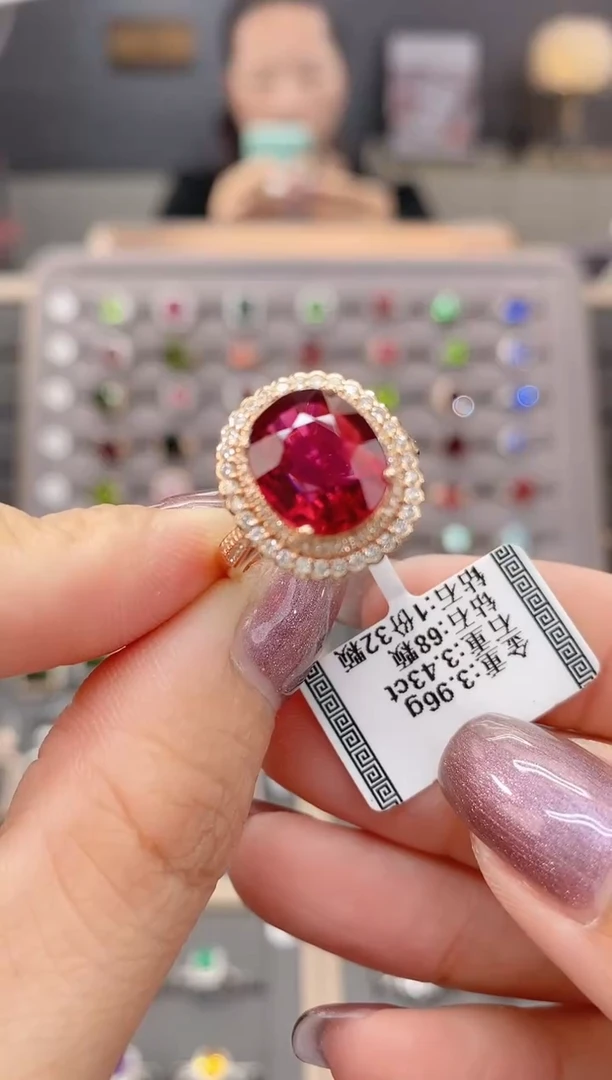 碧玺戒指18K金镶嵌3.43