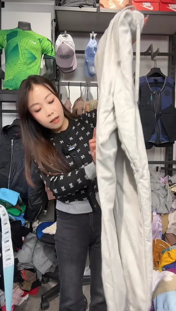1287编码 瑕疵款直播间过款为准 尺码175